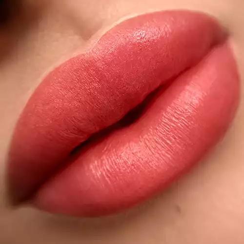 توريد الشفاه Before After Dubai