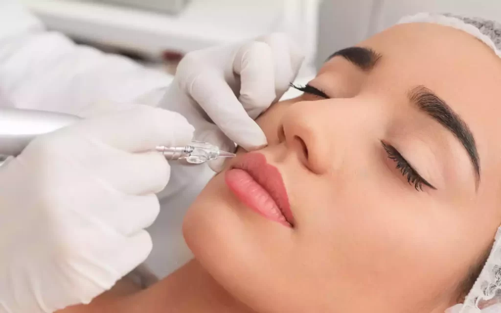 توريد الشفاه Dubai – Natural Fuller Lips